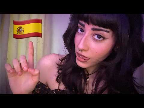 ASMR em Espanhol 🇪🇸 (tentando falar) - sons de mãos, de boca e +!