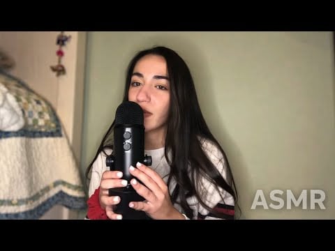 ASMR Wet mouth sounds kissing, tongue 👅👄
