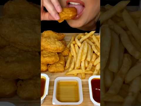 McDonald’s chicken nuggets #asmr #chicken #crunchy #eating