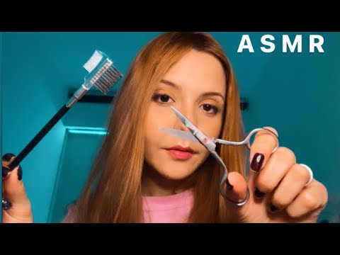 ASMR FAZENDO SUA SOBRACELHA- TIRANDO OS PELOS E FAZENDO HENA (com sons de chuva)