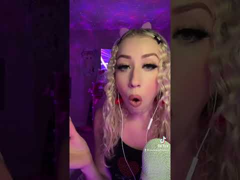 I love these! #asmr #mukbang #asmrsounds #asmrtiktok #candy #asmreating #freezedriedcandy