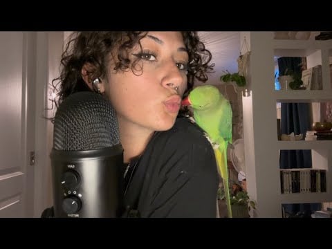 ASMR | eating sounds (crunchy) with my parrot | kisses sounds 😚