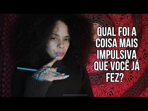 ASMR te fazendo perguntas pessoais até você pegar no sono 😴📝