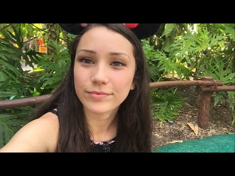 MY FIRST VLOG! Disneyland Edition!