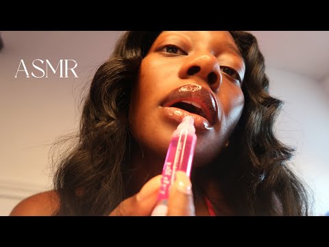 ASMR | UP CLOSE LIPGLOSS APPLICATION * MOUTH SOUNDS