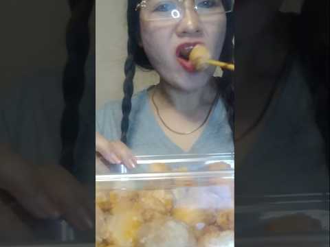 FIT 4 BALLS IN MY MOUTH #mukbang #shortsfeed #food #challenge #everyone