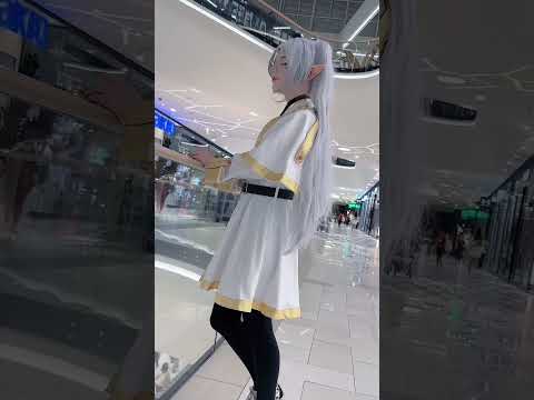 Awkward Frieren #cosplay #cosplayer #anime #frieren #frierenbeyondjourneysend