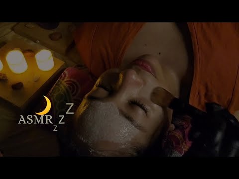 ASMR - Cuidando Da Pele e Massagem Facial a Luz De Velas (SONS REAIS)