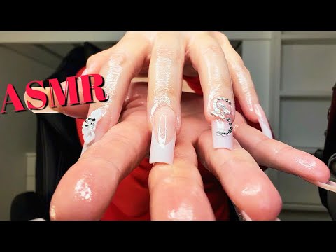 ASMR| OiLY HAND SOUNDS & MOVEMENTS 👐🏻✨