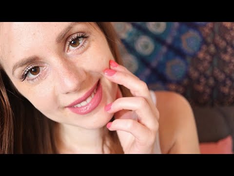 ASMR TI PARLO ITALIANO - ITALIAN ASMR- SUSSURRARE - WHISPERING