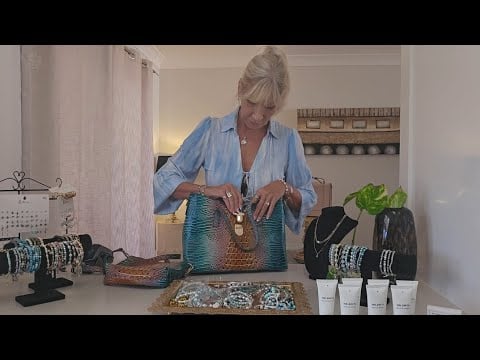 ASMR👛🛍Gift Shop Role-play. Soft Spoken @LISASRELAXINGASMR-pb1gb 