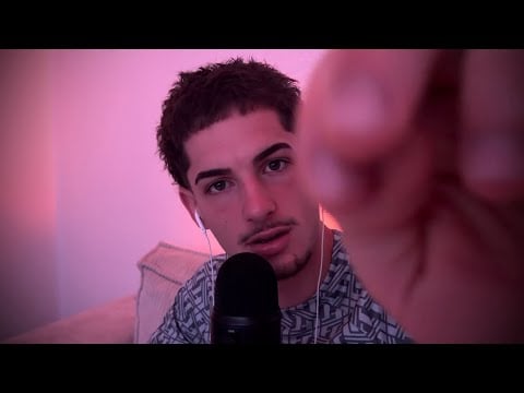 ASMR - CLOSE-UP, SI JE DIS TON PRÉNOM TU DOIS DORMIR (seulement 26% de chance qu’il y soit)