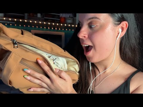 ASMR ¿QUÉ HAY EN MI BOLSO? 👜