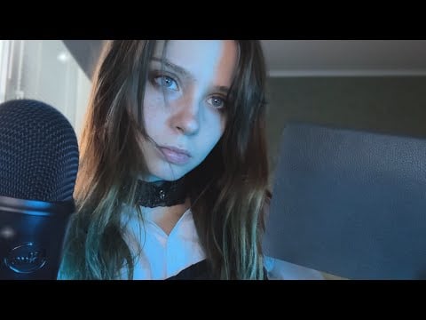 Fille étrange te pose des questions bizarres [ASMR] ❔❓