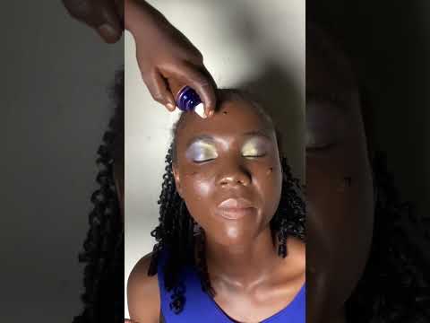 ASMR MY SISTER DOES MY MAKEUP WITH BUBBLEGUM #asmr #asmrmakeup #makeup #bubblegum