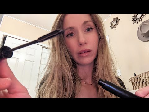 1 min makeup ASMR (fast & calm)