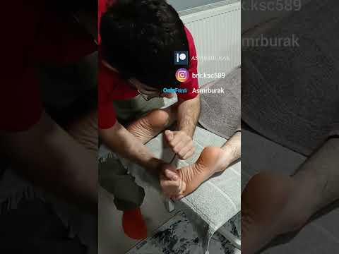 REFLEXOLOGY MASSAGE THERAPY THAT RELIEVES PAIN IN THE FEET #satisfying #relaxing #asmr  #massage