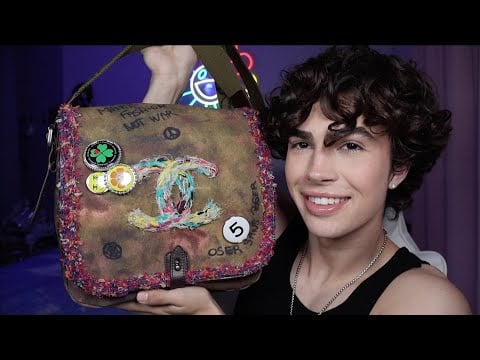 ASMR- What’s Inside My Bag 💼