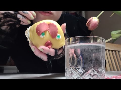 MUKBANG- Eating cake asmr