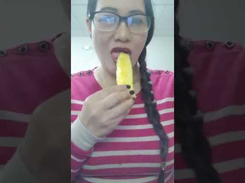 EATING JUICY PINEAPPLE #everyone #mukbang #shortsfeed #challenge #onebite #eating
