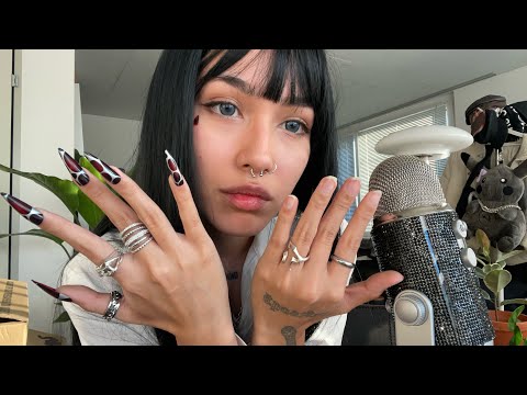 ASMR ☆ LONG vs SHORT NAILS (mic scratching, teeth, camera tapping,…)