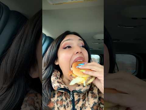 WENDYS ASMR | eating FAST FOOD bacon cheeseburger chewing sounds #asmr #wendys