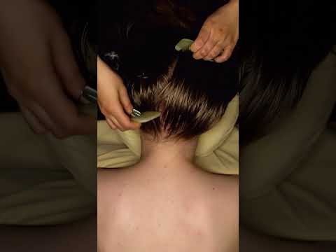 music to your ear or nails on a chalkboard vibes??🤨 #asmr #asmrhair #relax #scalpmassage #asmrsleep