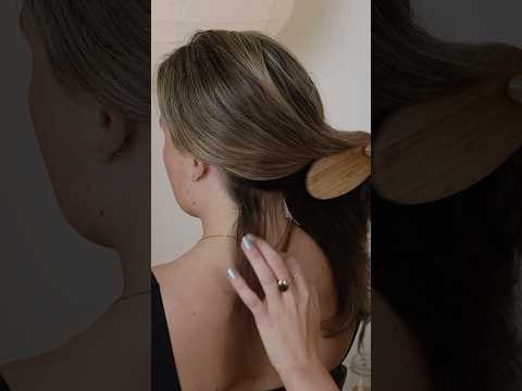 ASMR tingly hair brushing & hair play #asmr #asmrhairplay