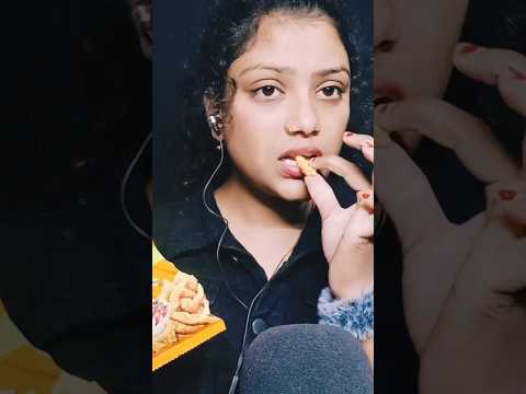 ASMR Chips Eating 😋 #asmrshraboni #asmr #shorts
