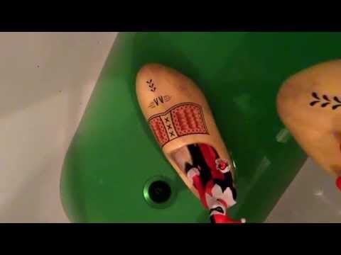 HARLEY QUINN PLAYS IN HER BATH TUB   ^___^