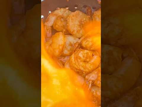 Simple Shrimp Tacos #asmr #creativeasmr #oddlysatisfying #sleepasmr #foodprep #asmrfood #tacos #asmr