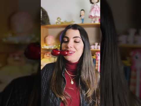 COMENDO MORANGO DO AMOR - ASMR COMIDA #shorts