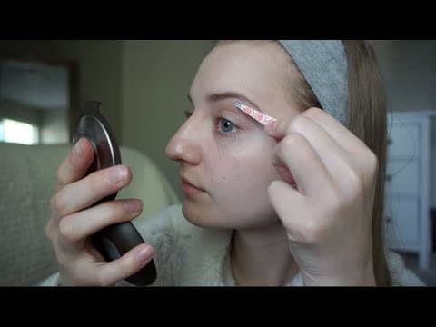 [ASMR] Tweezing/Plucking My Eyebrows - Whispered (Beauty Routine pt. 1)