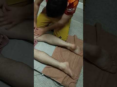 Post-workout relaxing massage for hamstring muscles #satisfying #relaxing #asmr #shorts