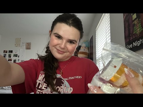 ASMR pharmacy roleplay!! (picking up your meds) 👩‍⚕️💊
