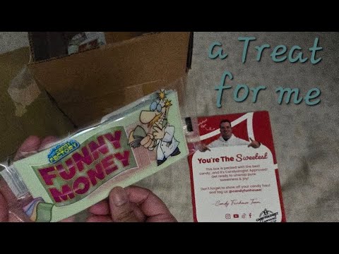ASMR Unboxing (with crinkle sounds, and tapping) + Tasting !