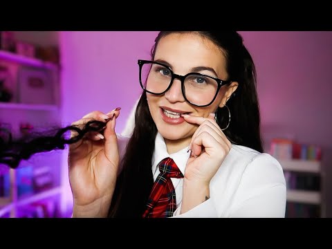 POV ASMR : La fille OBSÉDÉE par toi s'occupe de tes cheveux 🤭