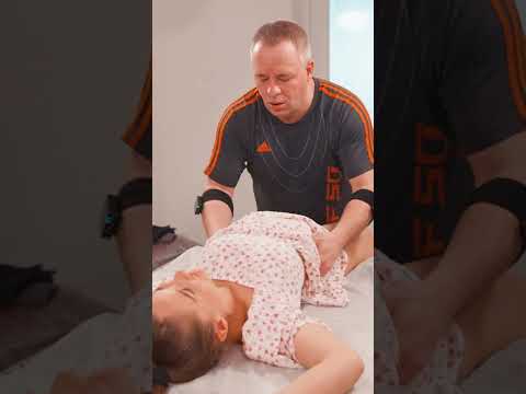 FANTASTIC chiropractic adjustment and stretching TOP CHIROPRACTOR for Christina #chiropractor