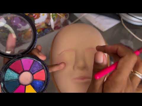 ASMR MAQUIAGEM 💄 COM SONS DE BOCA E SUSSURROS