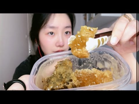 ”KC Sleep Aid” Eating Beehive, Comvita Beehive Honey, Super Relaxing Chewing Sound