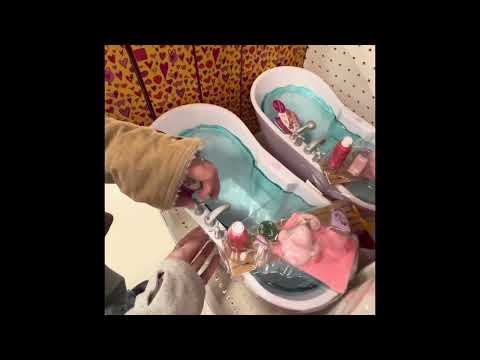 Public ASMR in Target!! Fast tapping/Scratching/background noise