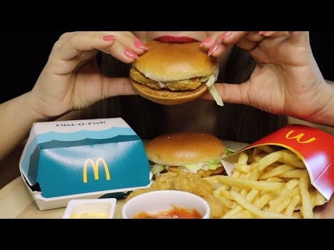 ASMR MCDONALDS FEAST CHICKEN BURGERS FISH BURGERS CHEESE BALLS MUKBANG CREMA ASMR #asmr #mukbang