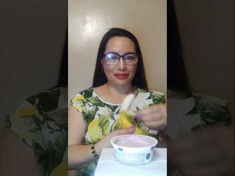 HOW I EAT BANANA#shortsfeed #mukbang #eatingshow #eating #everyone #yogurt #viralshort #asmr