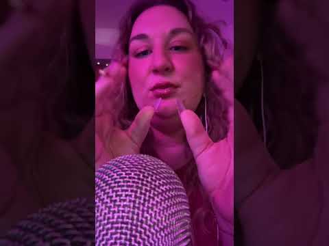Nail tapping 💅🏻 #asmr #pressonnails