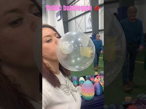 Public Bubblegum #bubblegum #notalking #public