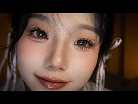 ASMR Yandere Breaks Into Your Room 😳 Makeup, Kisses & Sleepover Roleplay