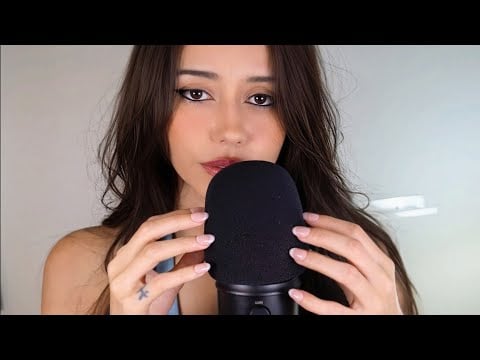 ASMR Slow Close up Deeep Mic Scratching, light pumping (whispered) 🖤 