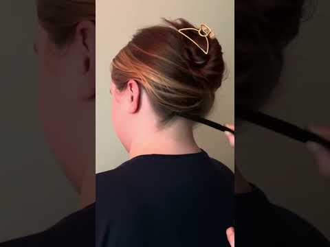 ASMR Nape of the Neck Hair Combing #asmr #realpersonasmr #microattention #haircombing #asmrmassage