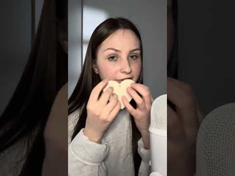 Вторая часть уже в профиле! И повторюсь! Видео шуточное 🤡 #asmr #асмр #персональноевнимание #relax