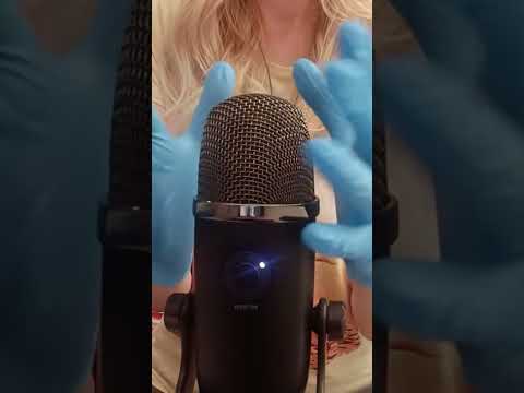 blue gloves